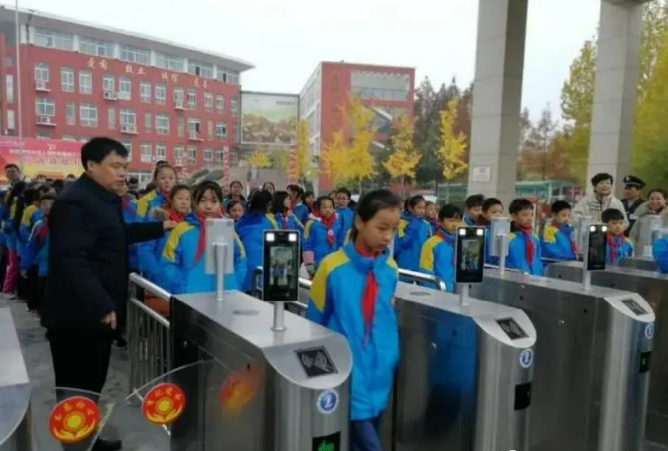 北京智慧校園大學園區人臉識別門禁系統有什么作用？凱源恒潤北京監控安裝工程公司告訴
